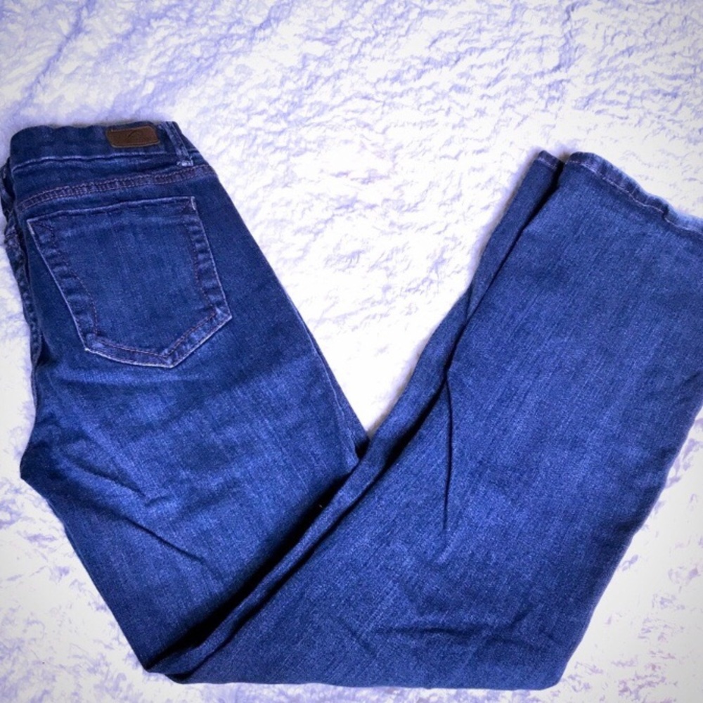🌺 3/$20 SALE! Refuge Bootcut Jeans Size 9